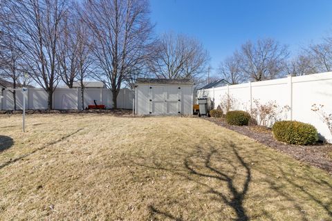 Tiny photo for 303 Westwood Drive, Shorewood, IL 60404 (MLS # 12579977)