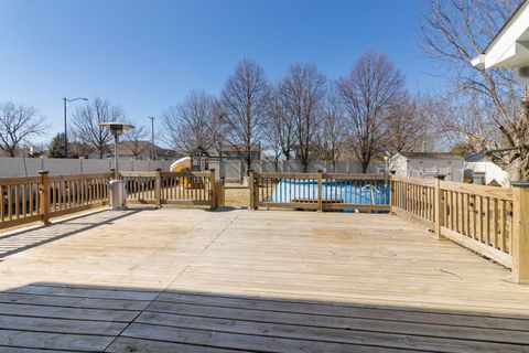 Tiny photo for 303 Westwood Drive, Shorewood, IL 60404 (MLS # 12579977)