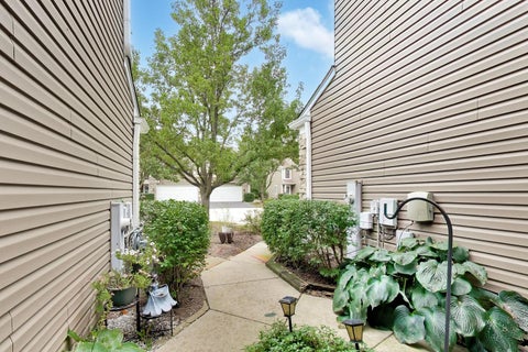 Tiny photo for 408 Locksley Drive, Streamwood, IL 60107 (MLS # 12765858)