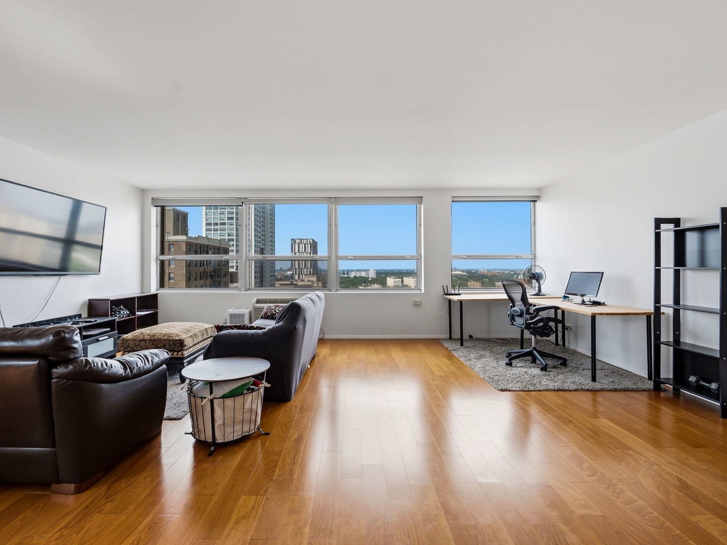 5532 S South Shore Drive 19F