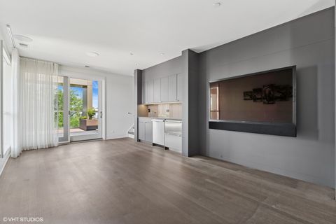 Tiny photo for 1309 W Diversey Parkway, Chicago, IL 60614 (MLS # 12422245)