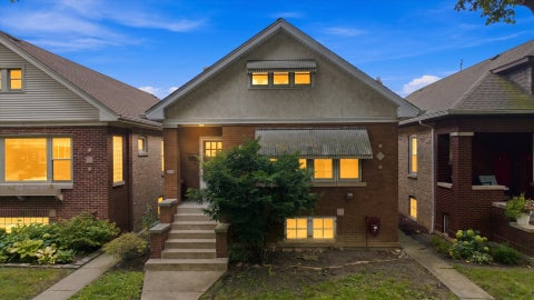 Photo of Chicago, IL 60618 (MLS # 12758855)