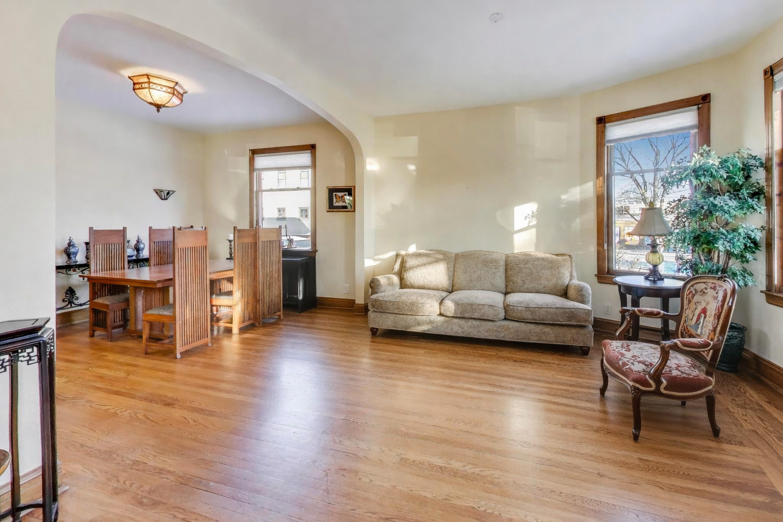 109 S Grove Avenue 1N