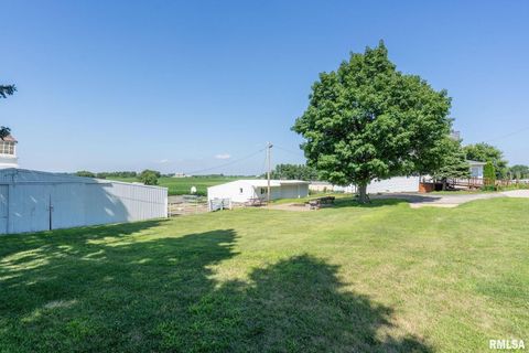 Tiny photo for 1324 13TH Avenue N, Clinton, IA 52732 (MLS # QC4268802)