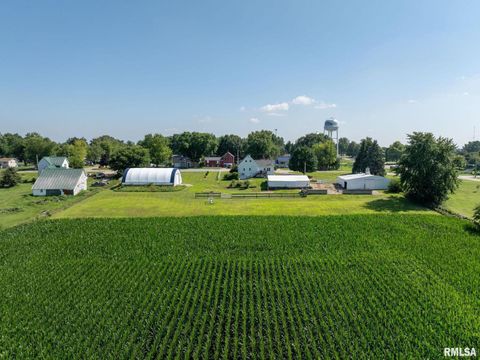 Tiny photo for 1324 13TH Avenue N, Clinton, IA 52732 (MLS # QC4268802)