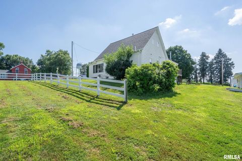 Tiny photo for 1324 13TH Avenue N, Clinton, IA 52732 (MLS # QC4268802)