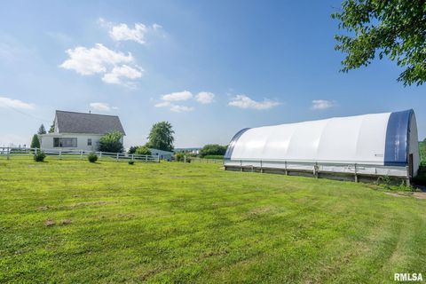 Tiny photo for 1324 13TH Avenue N, Clinton, IA 52732 (MLS # QC4268802)