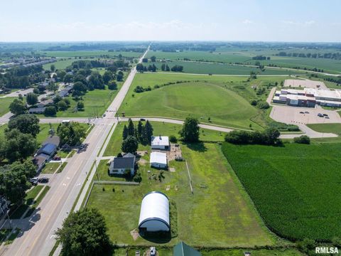 Tiny photo for 1324 13TH Avenue N, Clinton, IA 52732 (MLS # QC4268802)