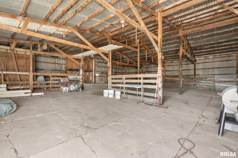 Tiny photo for 1324 13TH Avenue N, Clinton, IA 52732 (MLS # QC4268802)