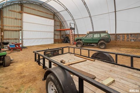 Tiny photo for 1324 13TH Avenue N, Clinton, IA 52732 (MLS # QC4268802)