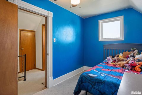 Tiny photo for 1324 13TH Avenue N, Clinton, IA 52732 (MLS # QC4268802)