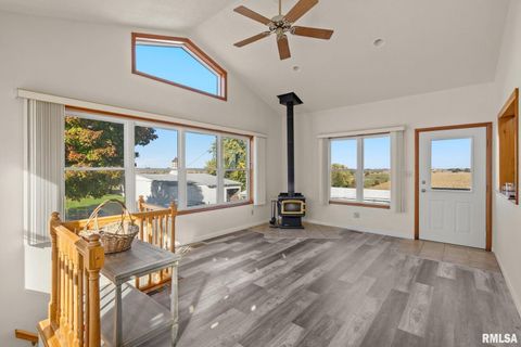 Tiny photo for 1324 13TH Avenue N, Clinton, IA 52732 (MLS # QC4268802)