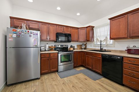 Tiny photo for 670 Lookout Way, Bourbonnais, IL 60914 (MLS # 12607848)