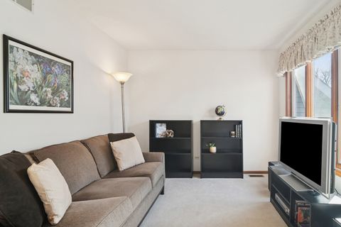 Tiny photo for 1332 Edington Lane, Mundelein, IL 60060 (MLS # 12583120)