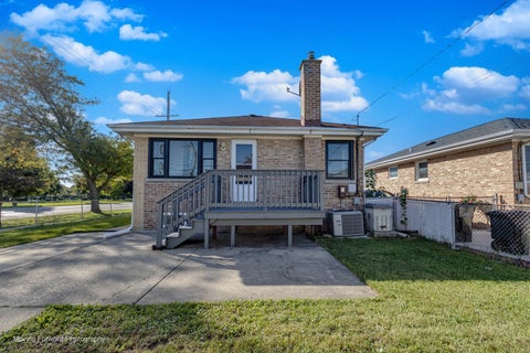 Tiny photo for 4401 N Osage Avenue, Norridge, IL 60706 (MLS # 12787939)
