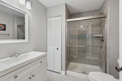 Tiny photo for 724 Maplewood Court #34-B, Willowbrook, IL 60527 (MLS # 12519763)