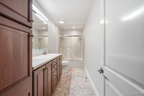 Tiny photo for 900 White Oak Drive, North Aurora, IL 60542 (MLS # 12725918)