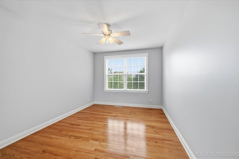 Tiny photo for 900 White Oak Drive, North Aurora, IL 60542 (MLS # 12725918)