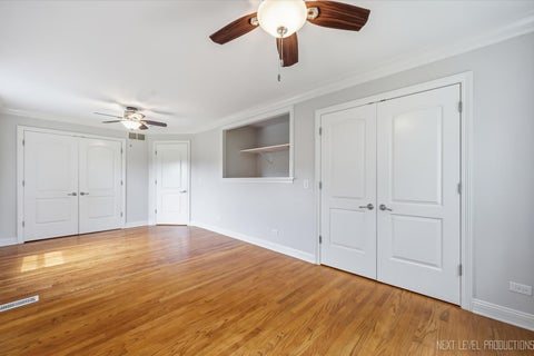 Tiny photo for 900 White Oak Drive, North Aurora, IL 60542 (MLS # 12725918)
