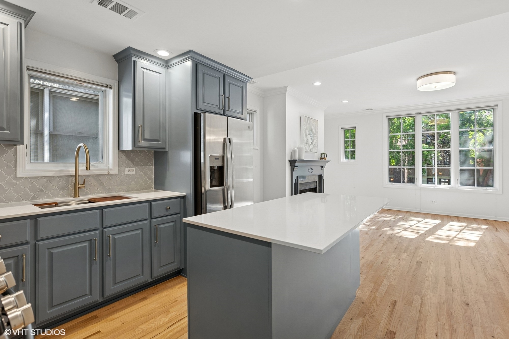 3236 N Seminary Avenue 2