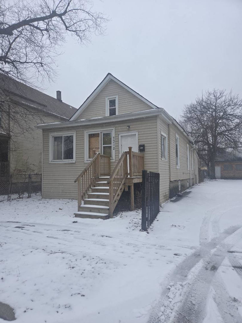 7312 S Maryland Avenue