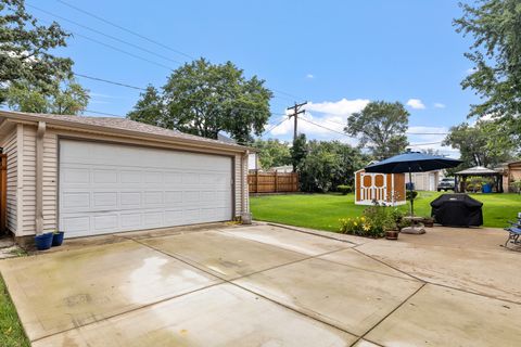 Tiny photo for 7112 W 114th Place, Worth, IL 60482 (MLS # 12451629)