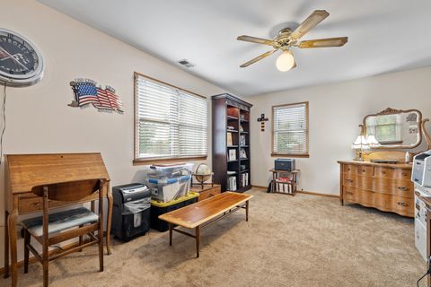 Tiny photo for 7112 W 114th Place, Worth, IL 60482 (MLS # 12451629)