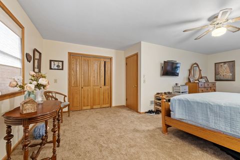 Tiny photo for 7112 W 114th Place, Worth, IL 60482 (MLS # 12451629)