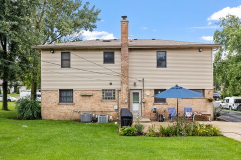Tiny photo for 7112 W 114th Place, Worth, IL 60482 (MLS # 12451629)