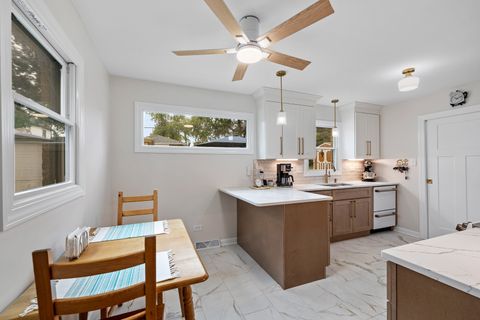 Tiny photo for 7112 W 114th Place, Worth, IL 60482 (MLS # 12451629)