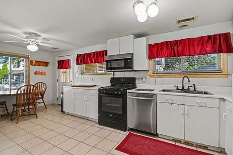 Tiny photo for 6648 173rd Street, Tinley Park, IL 60477 (MLS # 12779293)