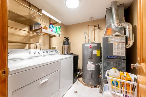 Tiny photo for 7920 Natoma Avenue, Burbank, IL 60459 (MLS # 12595114)