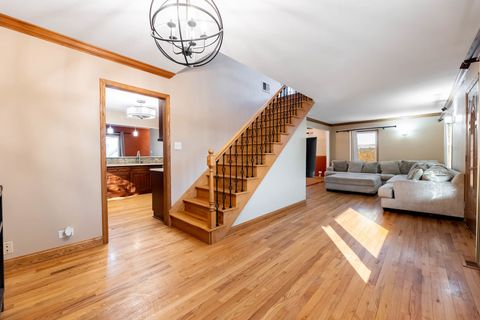 Tiny photo for 7920 Natoma Avenue, Burbank, IL 60459 (MLS # 12595114)