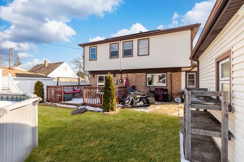 Tiny photo for 7920 Natoma Avenue, Burbank, IL 60459 (MLS # 12595114)