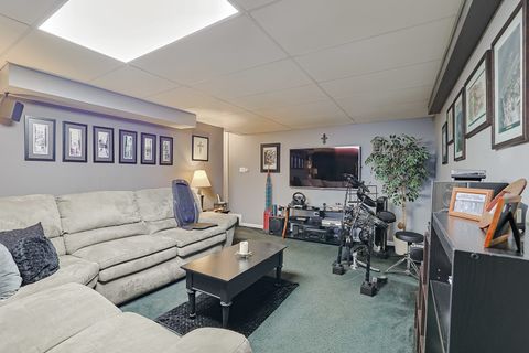 Tiny photo for 7 Michael Court, Lake In The Hills, IL 60156 (MLS # 12510784)