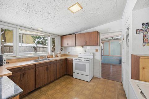 Tiny photo for 529 W Creekwood Drive, Palatine, IL 60074 (MLS # 12513581)