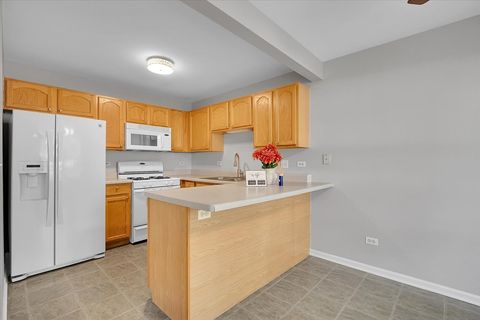 Tiny photo for 1248 N Red Oak Circle #2, Round Lake Beach, IL 60073 (MLS # 12517792)