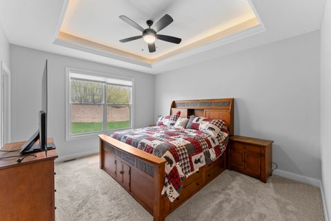 Tiny photo for 4937 Lakeside Drive, Bettendorf, IA 52722 (MLS # 12612425)