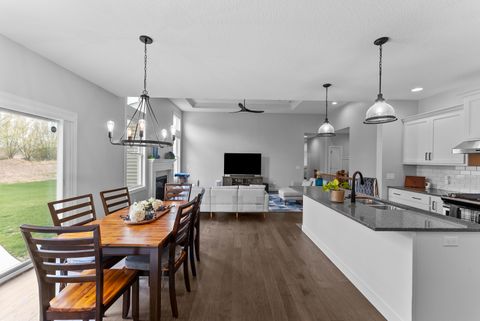 Tiny photo for 4937 Lakeside Drive, Bettendorf, IA 52722 (MLS # 12612425)