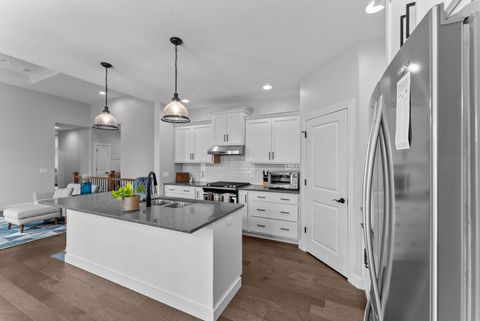 Tiny photo for 4937 Lakeside Drive, Bettendorf, IA 52722 (MLS # 12612425)