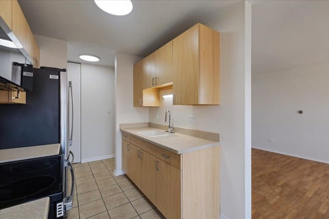 Tiny photo for 701 S Elmhurst Road #H, Des Plaines, IL 60016 (MLS # 12771890)