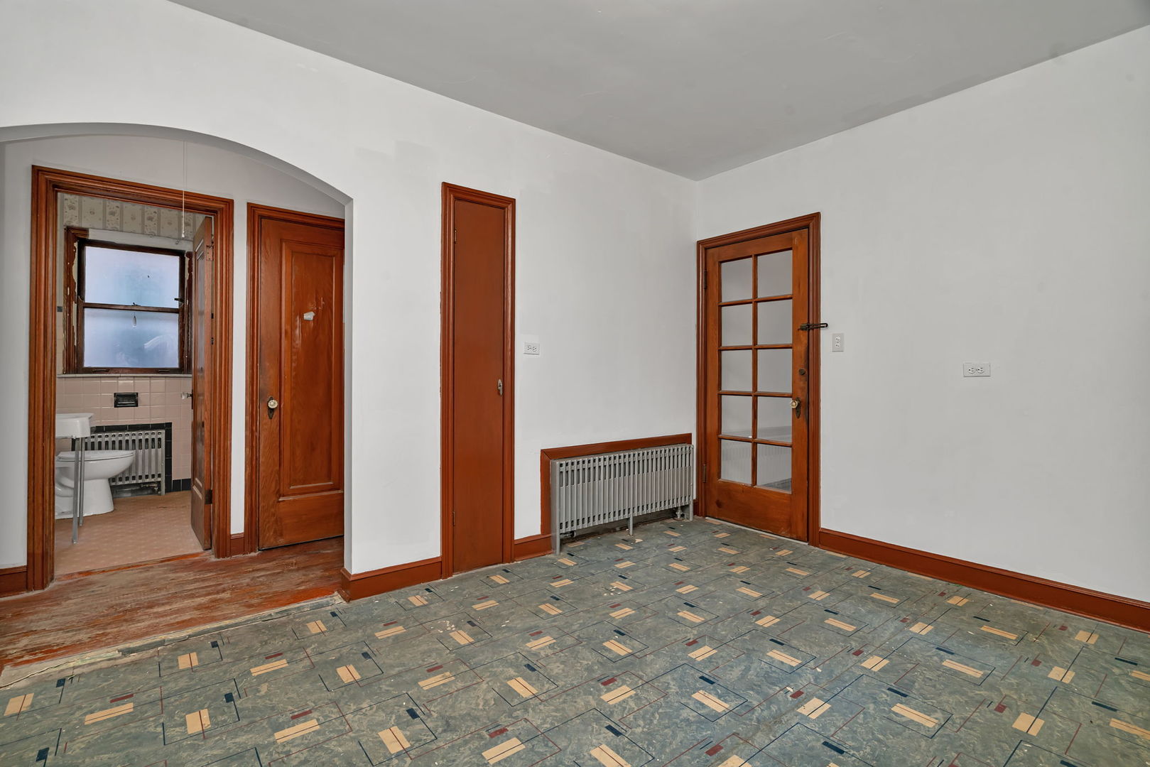 6937 S California Avenue