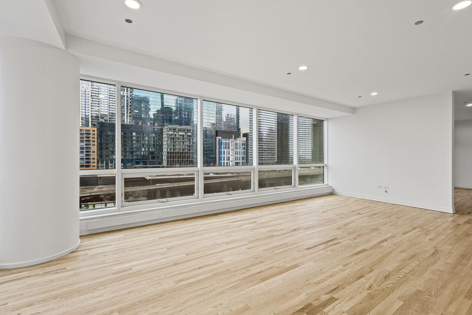 415 E North Water Street 1003