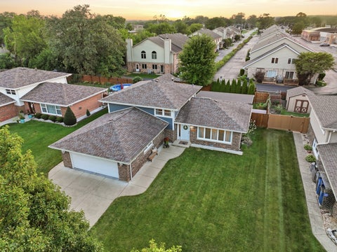 Photo of 10548 S Tod Drive, Palos Hills, IL 60465 (MLS # 12766019)