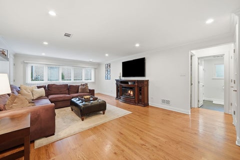 Tiny photo for 10548 S Tod Drive, Palos Hills, IL 60465 (MLS # 12766019)