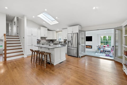 Tiny photo for 10548 S Tod Drive, Palos Hills, IL 60465 (MLS # 12766019)