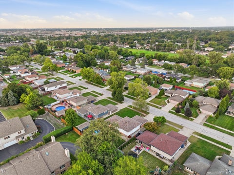 Tiny photo for 10548 S Tod Drive, Palos Hills, IL 60465 (MLS # 12766019)