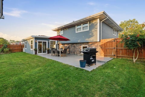 Tiny photo for 10548 S Tod Drive, Palos Hills, IL 60465 (MLS # 12766019)