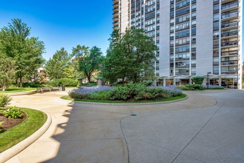 Tiny photo for 1355 N Sandburg Terrace #2201D, Chicago, IL 60610 (MLS # 12574169)