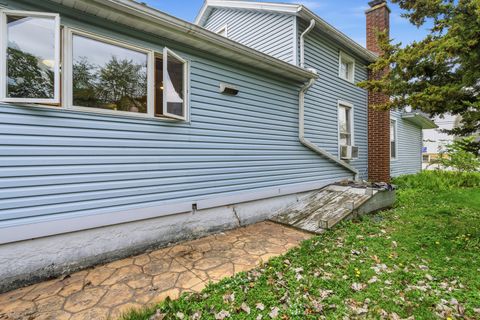 Tiny photo for 1730 S Jefferson Street, Lockport, IL 60441 (MLS # 12625710)